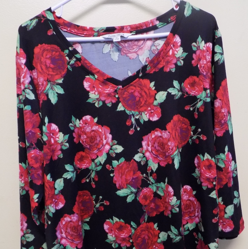 Pioneer woman top